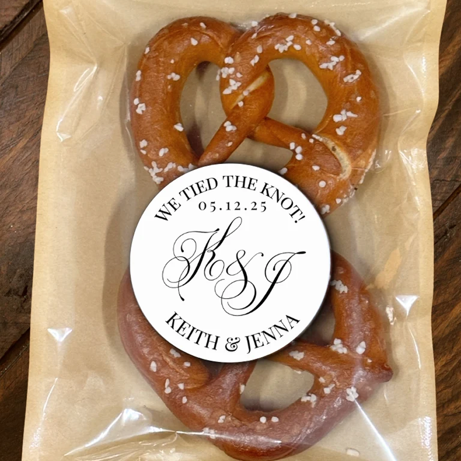 We Tied the Knot! Handmade Crunchy Pretzels Wedding Favor