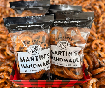 Classic Pretzel Gift Box